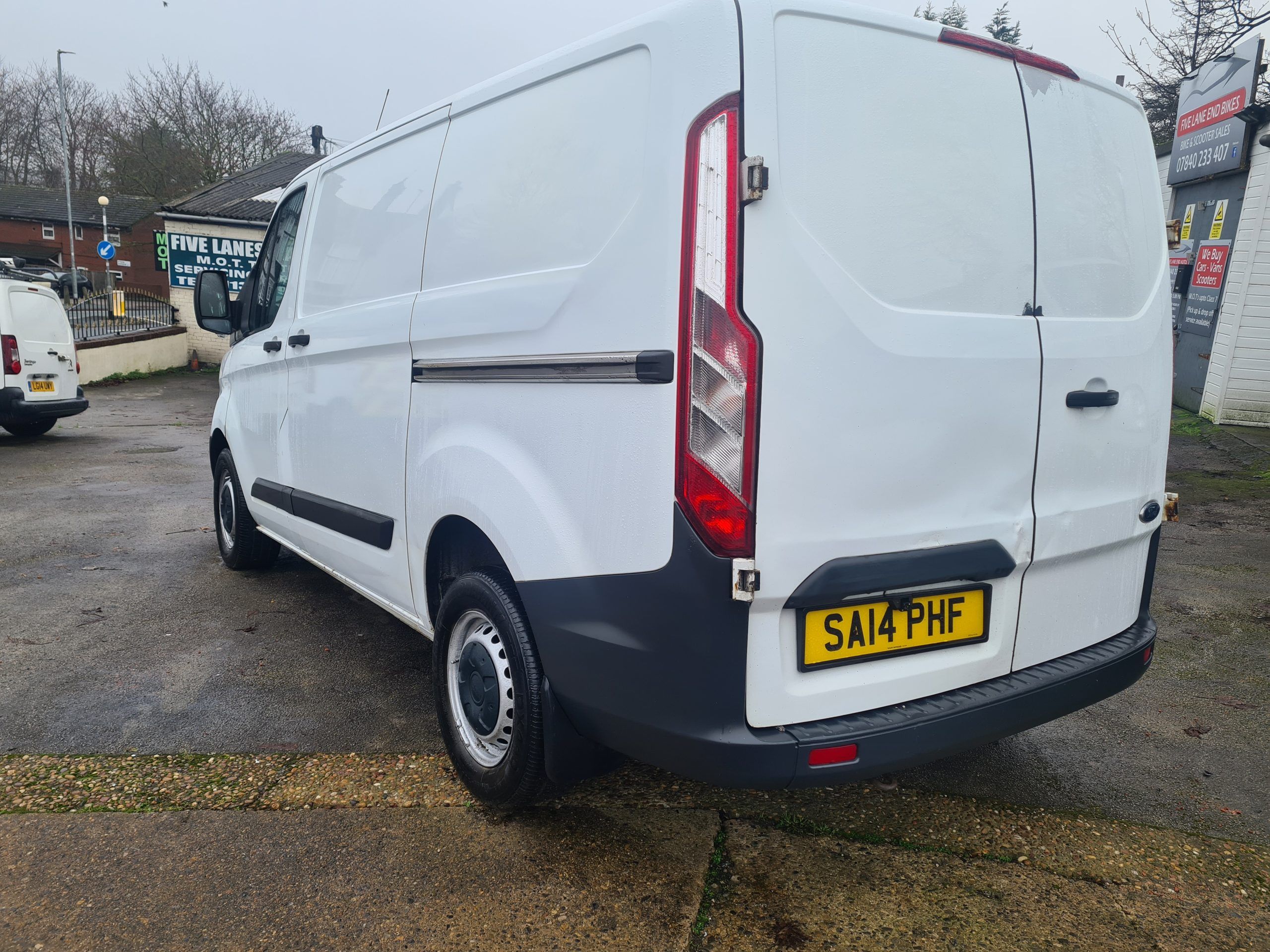 2014 TRANSIT CUSTOM 2.2 TDCI - Image 4
