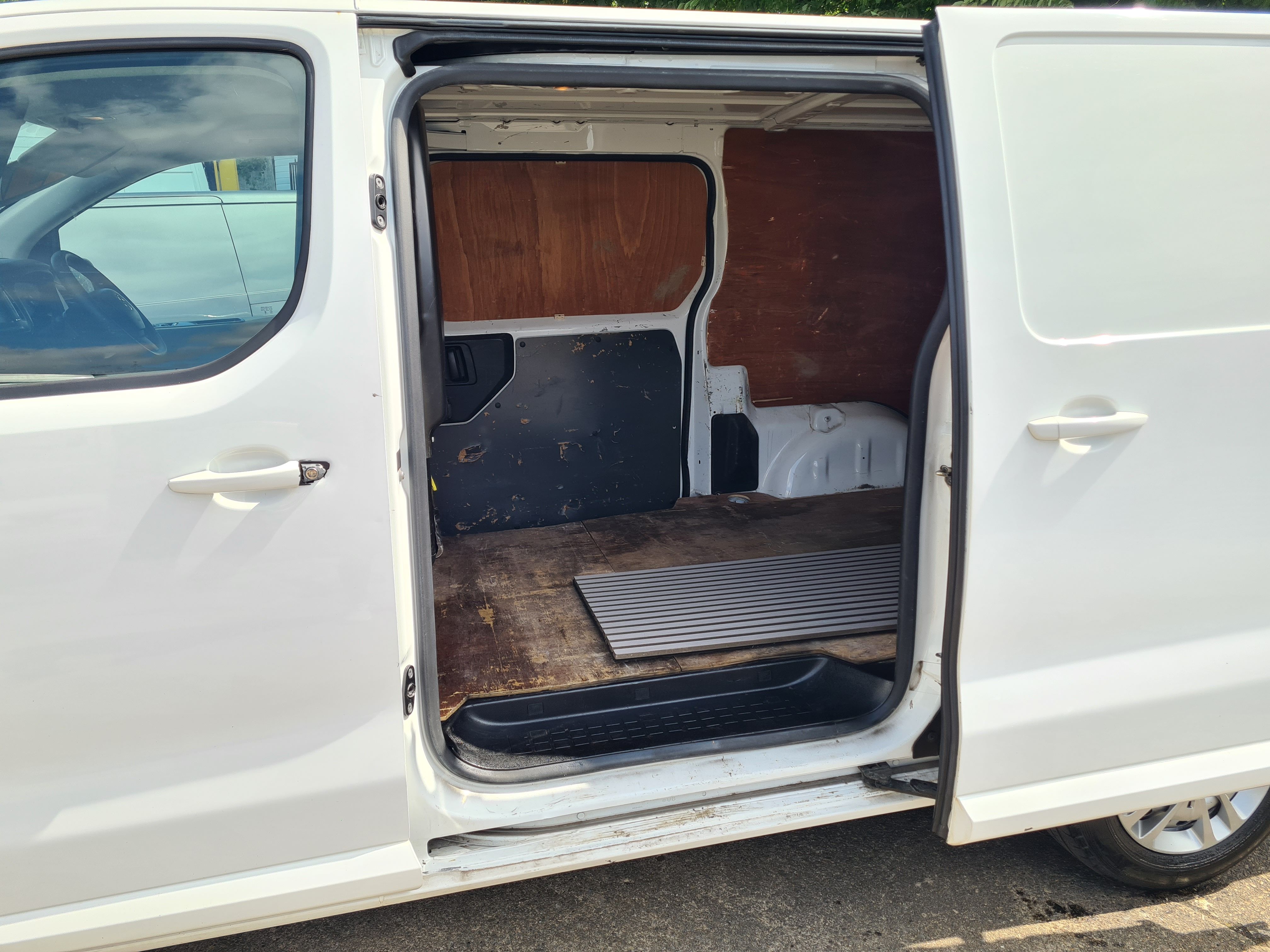 2019 VAUXHALL VIVARO 1.5 DCI SPORTIVE LONG WHEELBASE - Image 2