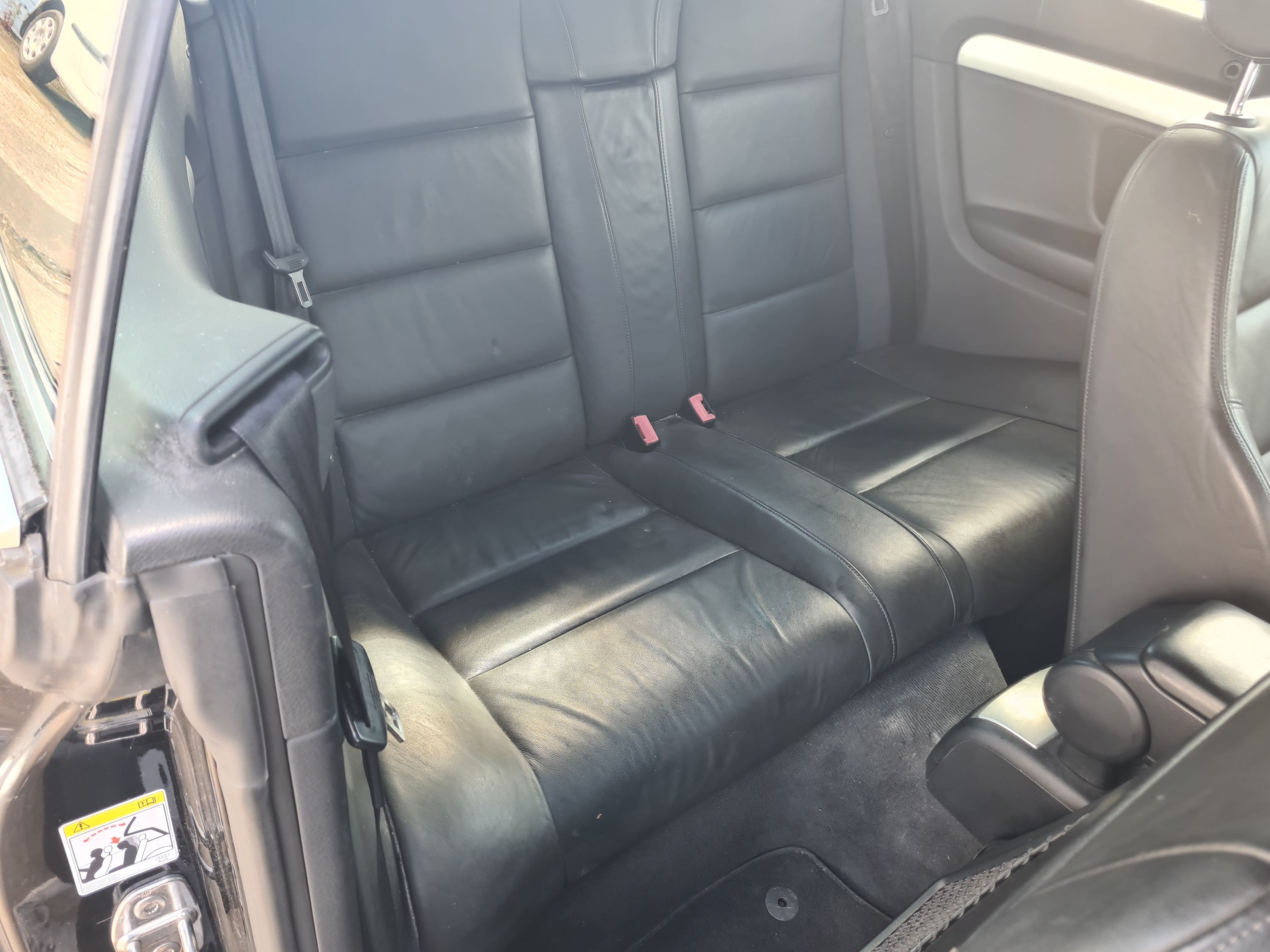 AUDI A4 2.0 TDI S LINE - Image 2