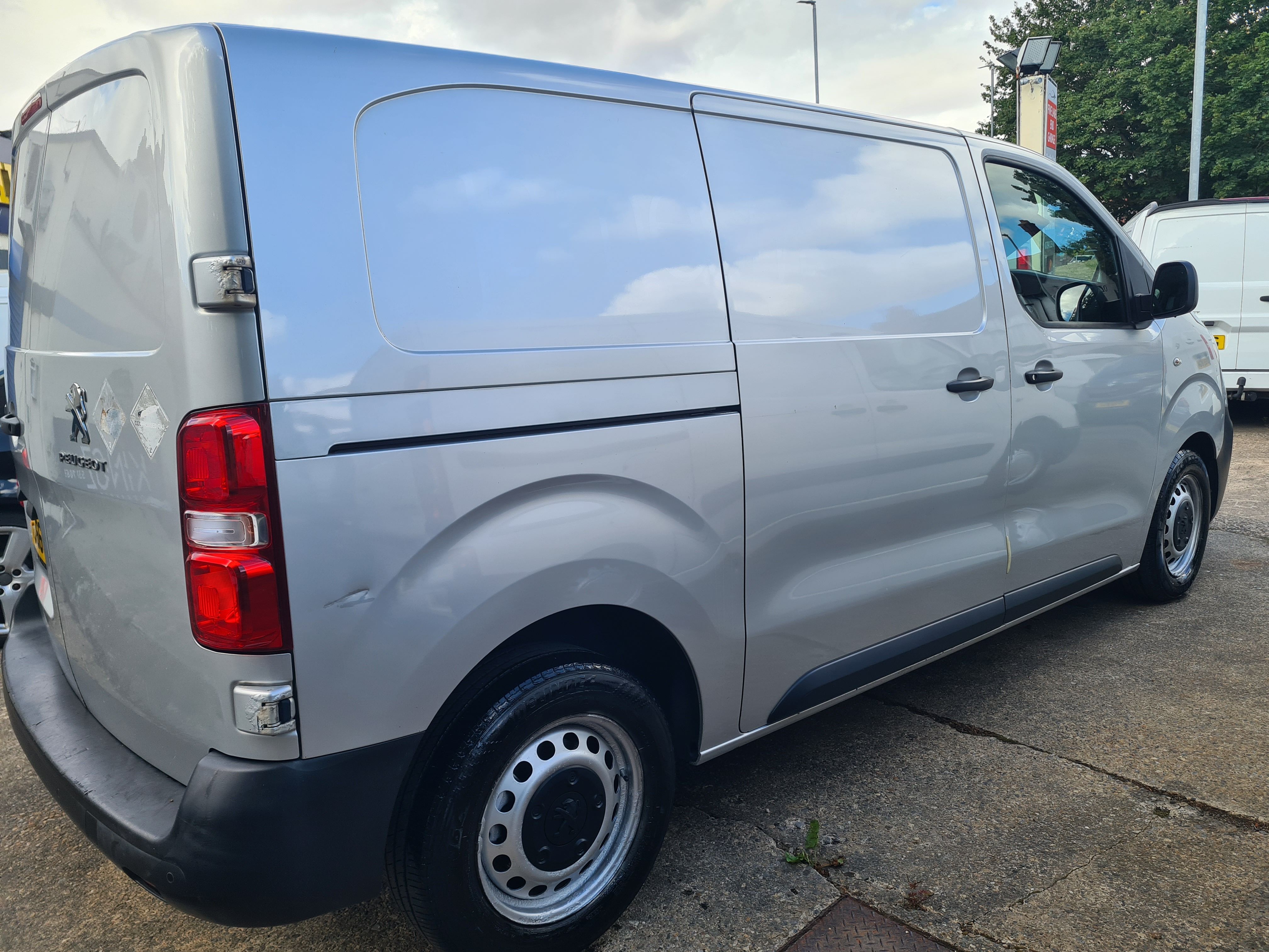 2016 PEUGEOT EXPERT PRO 2.0 HDI - Image 2